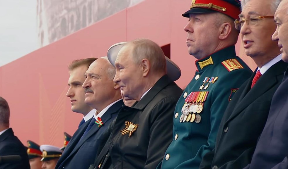 В Москві пройшов силно скорочений парад  — улюблене дітище диктатора Путіна